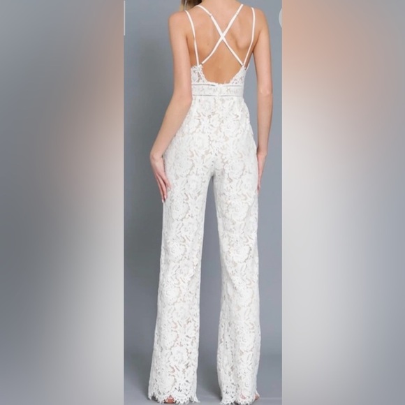NWOT Ivory Lace Beach Wedding Strappy Jumpsuit, Honeymoon, Vacation, Size Large - Picture 5 of 13